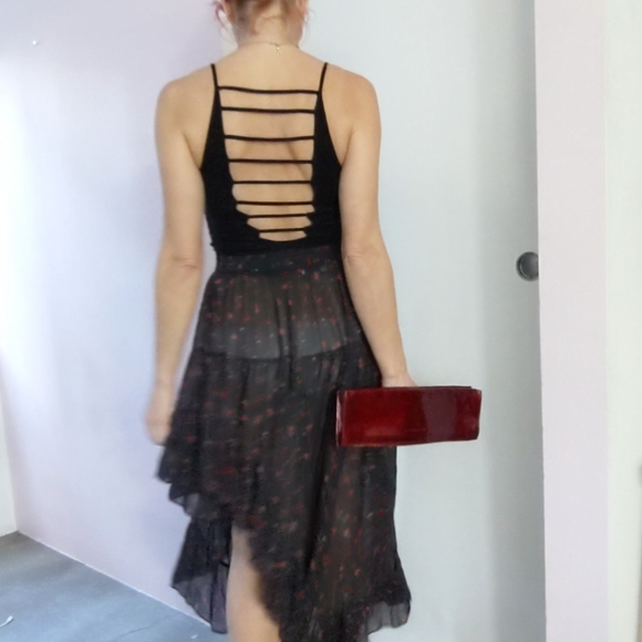 Peter Kent blood red glossy incognito clutch bag - Picture 3 of 8